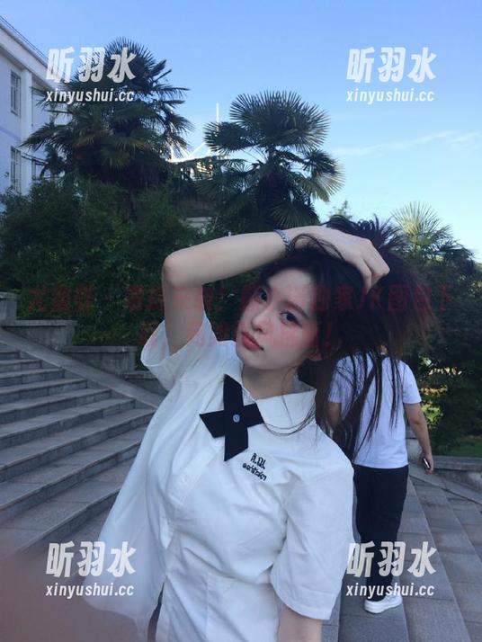 尤蜜荟 - 震撼来袭！熊小诺独家JK图包下载，宛如春风拂面！