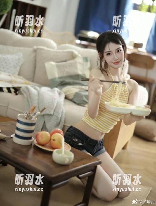 微密圈 - 就是阿朱啊瑜伽美图精选，重拾你的平静与力量之源