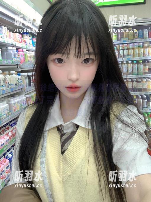 微密圈 - 徐绾绾yyyy连衣裙套图盛典，作品展现了完美身材与无限魅力，让你无法自拔！