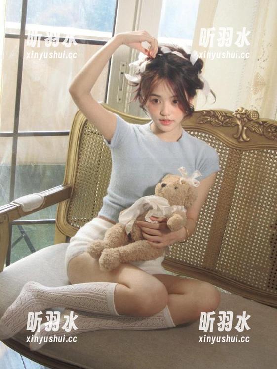 抱走莫子aa的甜心写真真是惊艳，快来图库看看最新更新吧！