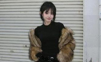 推女神 - 在何晨曦的浴缸中，发现美图分享带来的温馨与创意灵感！