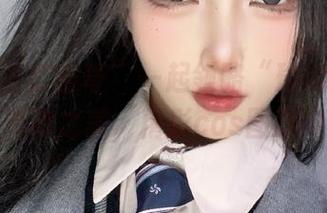 跟随“杏仁曲奇”一起领略“瑜伽姐姐”的灵动之美，精彩cos图册分享