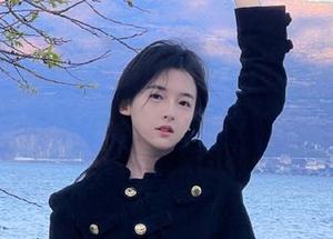 微密圈 - 果儿Victoria的高清白色作品集，倾情打造视觉新体验，让你在纯洁的色彩中感受到深邃的情感！