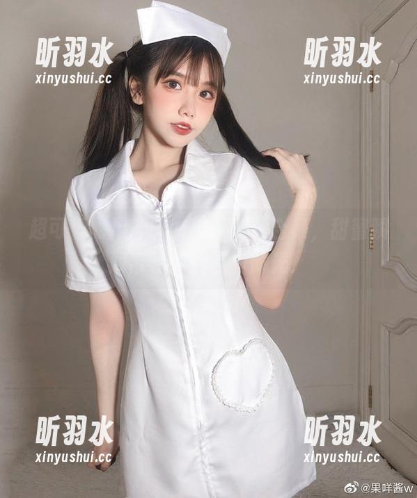果咩酱w 超可爱的果咩酱w校服美图合集,甜蜜瞬间带你回到校园时光!