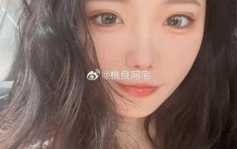桃良阿宅连体衣壁纸合集，私密摄影展现甜美魅力的完美搭配