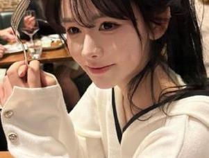 森萝财团 - Sia旗袍摄影作品集：每幅作品都彰显中华美学，丰富资源等你来收藏！