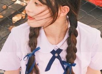 森萝财团黑丝女仆摄影系列：美丽图片作品传递无限魅力