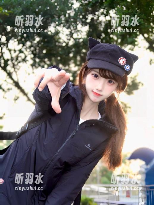 模范学院 - 观看冯木木LRIS穿搭红裙的故事，领取令人惊叹的图包一份！