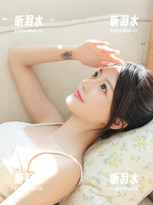 模范学院-周于希 模范学院 - 周于希办公室写真全集,珍藏每一帧美丽原图,尽情欣赏!