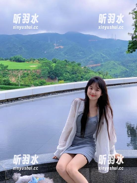 模范学院 - 唐琪儿il的奶牛私拍图集，领略无滤镜下的自然美与真实情感