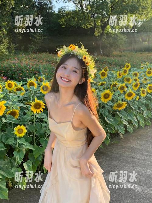模范学院 - 姗姗就打奥特曼最新私拍美腿作品，展现无与伦比的魅力和风情！