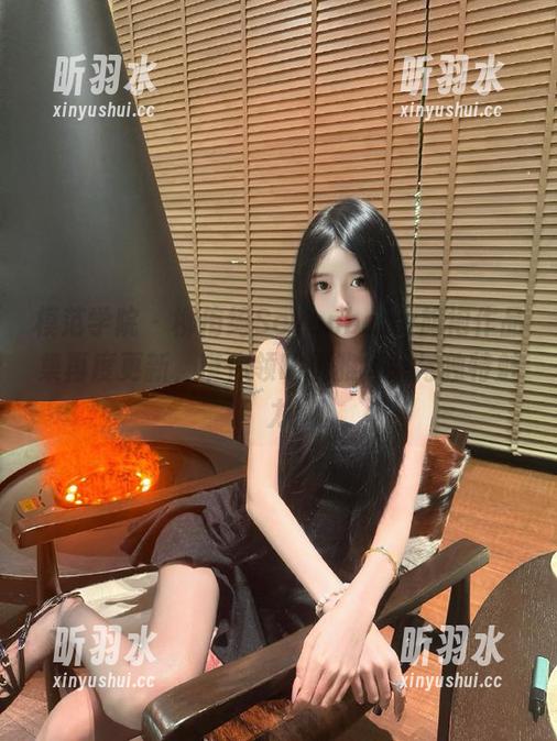 模范学院-柳侑绮Sevenbaby 模范学院 - 柳侑绮Sevenbaby旗袍作品集再度更新,带你领略优雅风采与独特魅力