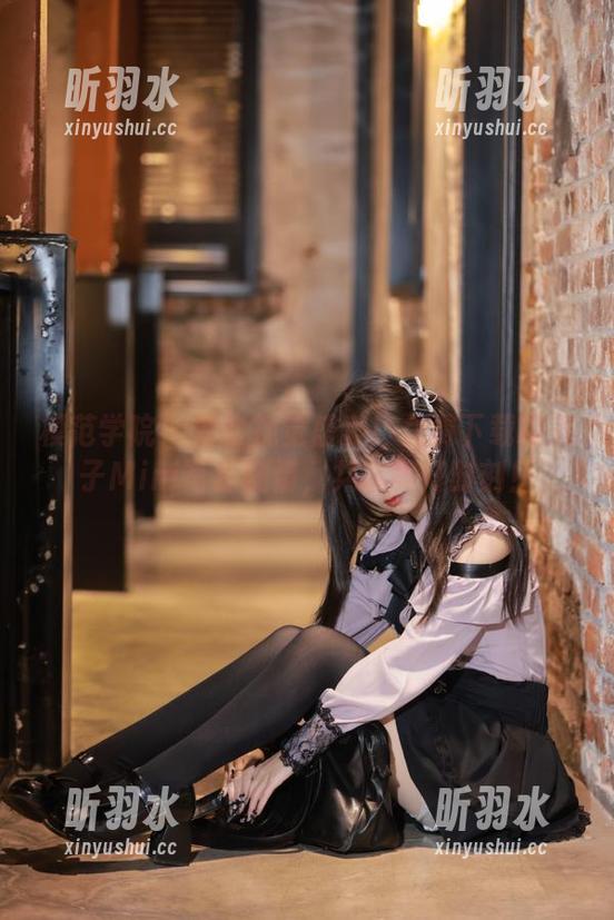 模范学院 - 体验视觉盛宴！免费下载糯美子Mini写真剧情，共享美好时刻！