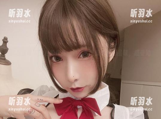 次屁啦带来的私拍作品，油亮套图值得细细品味，感受她的迷人气质！