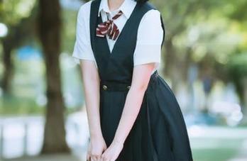 泥泥汝学姐精致写真：不可错过的作品与资源推荐！