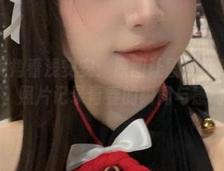 全新视角看浅安安：原图让剧情跃然纸上，照片记录青春的瞬间与感动