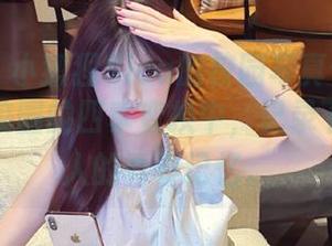 爱蜜社 - 小狐狸Sica的校园写真作品集分享：在校园的四季变换中，记录下那些动人的青春记忆。