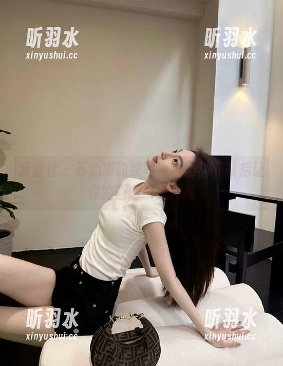 爱蜜社 - 石心琪豹纹写真套图，下载后让你的画廊瞬间升级
