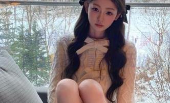 爱蜜社 - 高颜值谢芷馨Sindy黑色写真，高清品质免费下载无忧