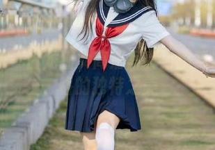 微密圈 - 白龙猫女高清写真：感受肉丝风格的独特之美