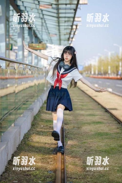 白龙猫女 微密圈 - 白龙猫女高清写真:感受肉丝风格的独特之美