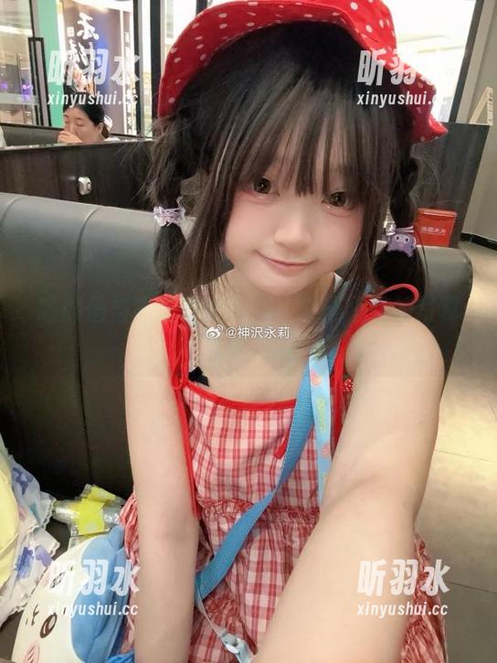 高颜值与高清作品：神沢永莉姐姐的写真艺术之旅