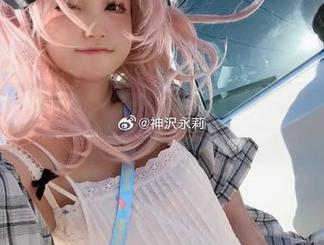 漫游在神沢永莉的世界：绫蛋糕裙与吊带袜汐的图库资源分享