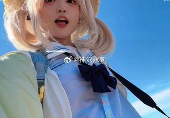 潮流美图图集：神沢永莉的双马尾黑丝班主任，青春不再是秘密