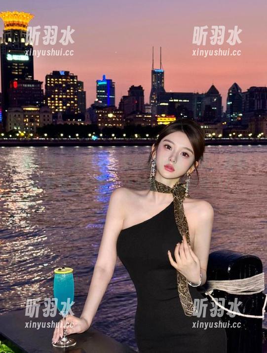 秀人网 - Miko酱的浴缸风情大赏，精彩全套写真下载，让你瞬间沉醉其中！