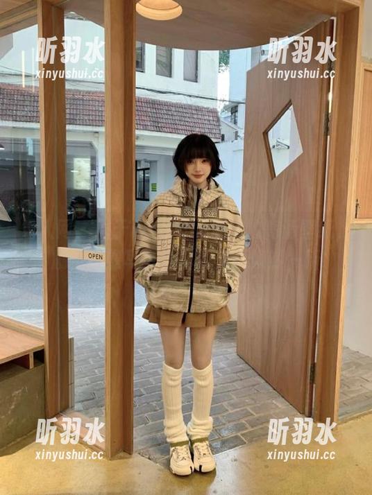 秀人网 - 周于希sandy带来的高清壁纸，剧情主题写真让你的桌面焕然一新