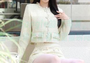 秀人网 - 小甜angle的JK写真，福利原图带你体验青春的甜蜜瞬间
