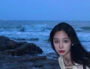 秀人网 - 林幼一校服写真盛宴，精美私房图包触动你的青春心弦
