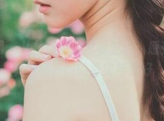 秀人网 - 从林珊珊教室看生活，感受她写真作品套图的真实与美好