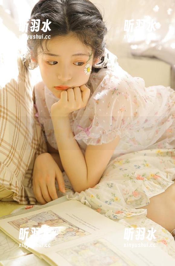 秀人网-果儿Victoria 秀人网 - 最新果儿Victoria居家作品图库,带你进入她的温馨生活世界!