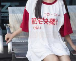 秀人网 - 美足的背后：果果Nikki全集作品中暗藏的快乐故事！