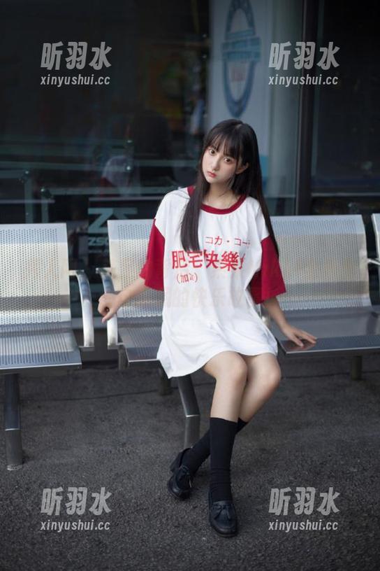 秀人网 - 美足的背后：果果Nikki全集作品中暗藏的快乐故事！