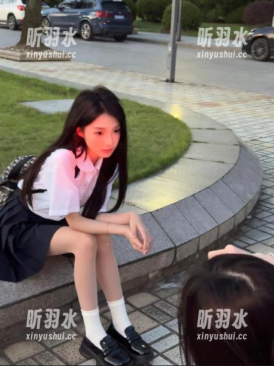 秀人网-糯美子MINIbabe 秀人网 - 邂逅糯美子MINIbabe的少女心事,唯美写真图包带你入梦!