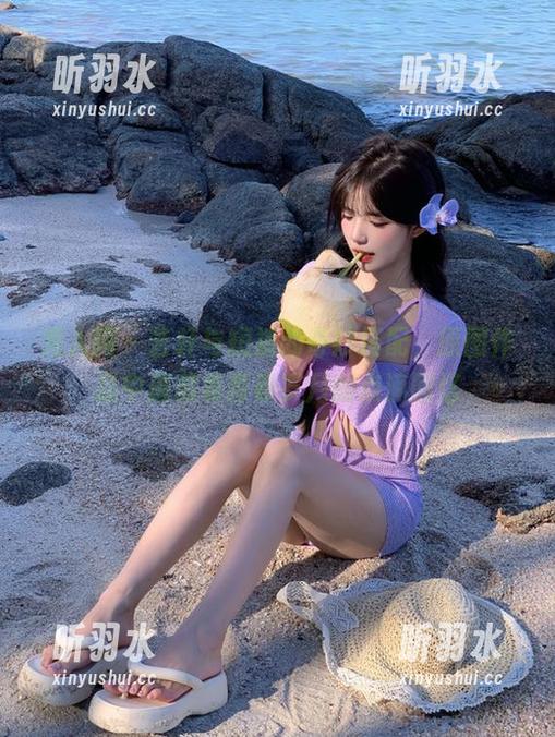 秀人网 - 艺轩与短裤的奇妙搭配，原图作品中蕴藏着青春岁月的点滴回忆
