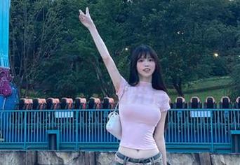 秀人网 - 雨儿baby美足写真库，丰富资源唾手可得，立刻开启视觉盛宴