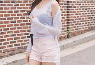 秀人网 - 黄婧GIGI白色私拍资源探索，感受艺术之美的无尽可能