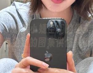 紧急企划 - 想看小婕空姐的绝美写真？这里有免费的图集供你解锁！