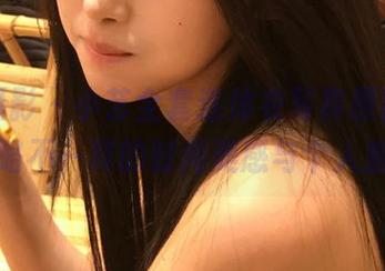 绮梦摄影 - 小艺全套连体衣写真原图，带你领略不一样的时尚美感与个人魅力！