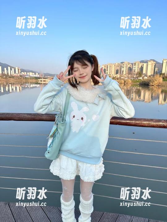 微密圈 - 羊小雪juvia的圣诞魅力写真，精彩免费图片分享，一起感受节日氛围！