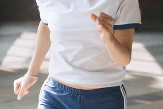 美媛馆 - 小海臀rena的全套写真作品发布，丰腴美眉尽展妩媚风情！