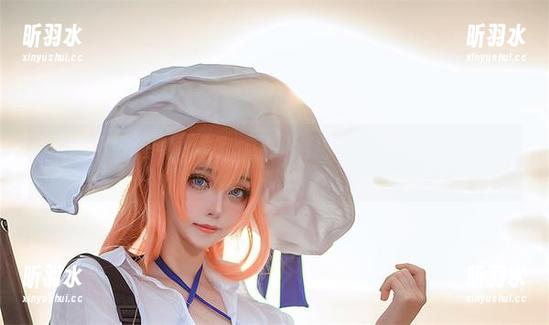 沉醉在菌烨tako的作品合集，Nikke胜利女神海伦礼服闪耀每一个瞬间！