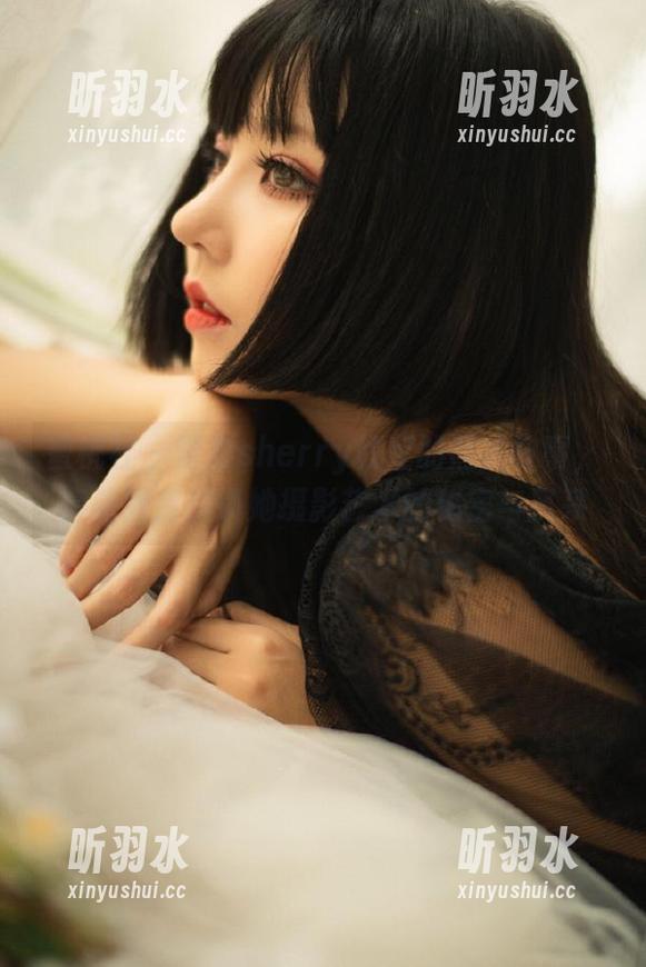 蜜桃社 - 雪梨sherry教室的照片故事，高清图库解锁她摄影艺术的秘密与风采