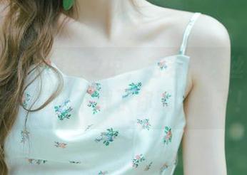 觅芙少女 - 网盘之中，若若的灰丝写真如宝藏般，下载了你就赚到了！