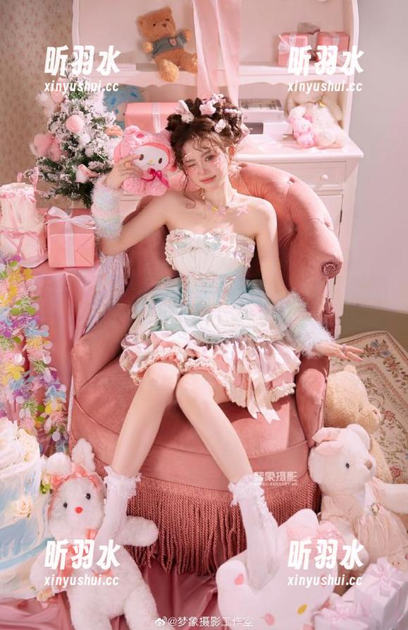 语画界 - 细腻呈现杨紫嫣婚纱之美，美图图包让你一同感受华丽浪漫