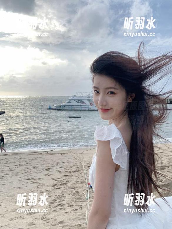 轰趴猫 - 最新杨晨晨sugar美足原图合集，感受每一寸足部的魅力与诱惑