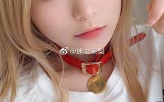 迷之呆梨自拍作品集：精选呆萌瞬间，让你每天都想笑一笑！